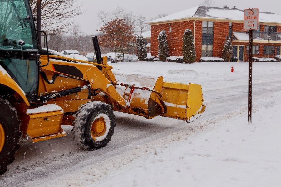 Reliable Roof Snow Removal In Commerce City, CO